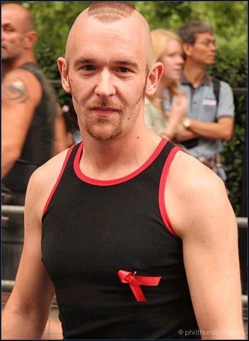 OutUK - pride2005g124.jpg