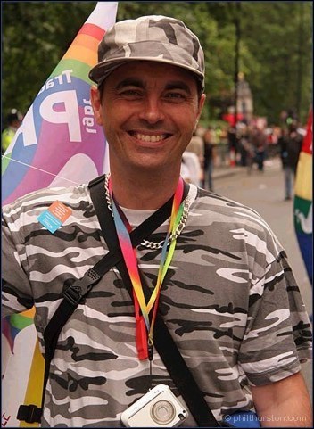 OutUK - pride2005g125.jpg